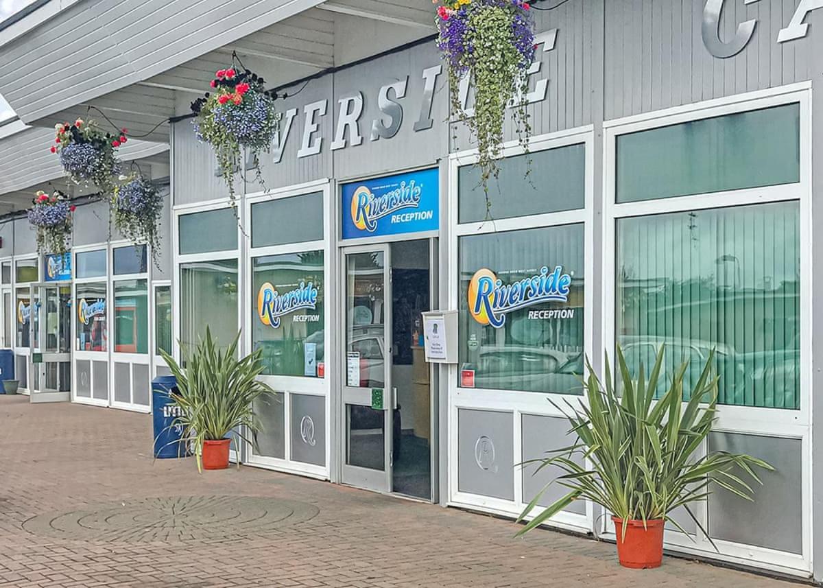 Riverside Caravan Holiday Park Bognor Regis Exteriör bild